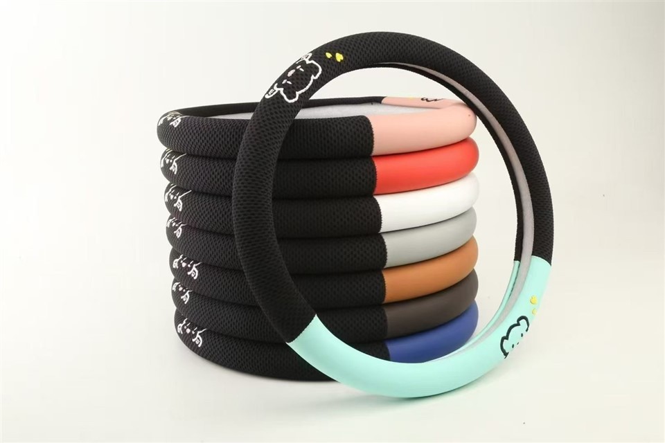 Iced Silk Cartoon Steering Wheel Cover